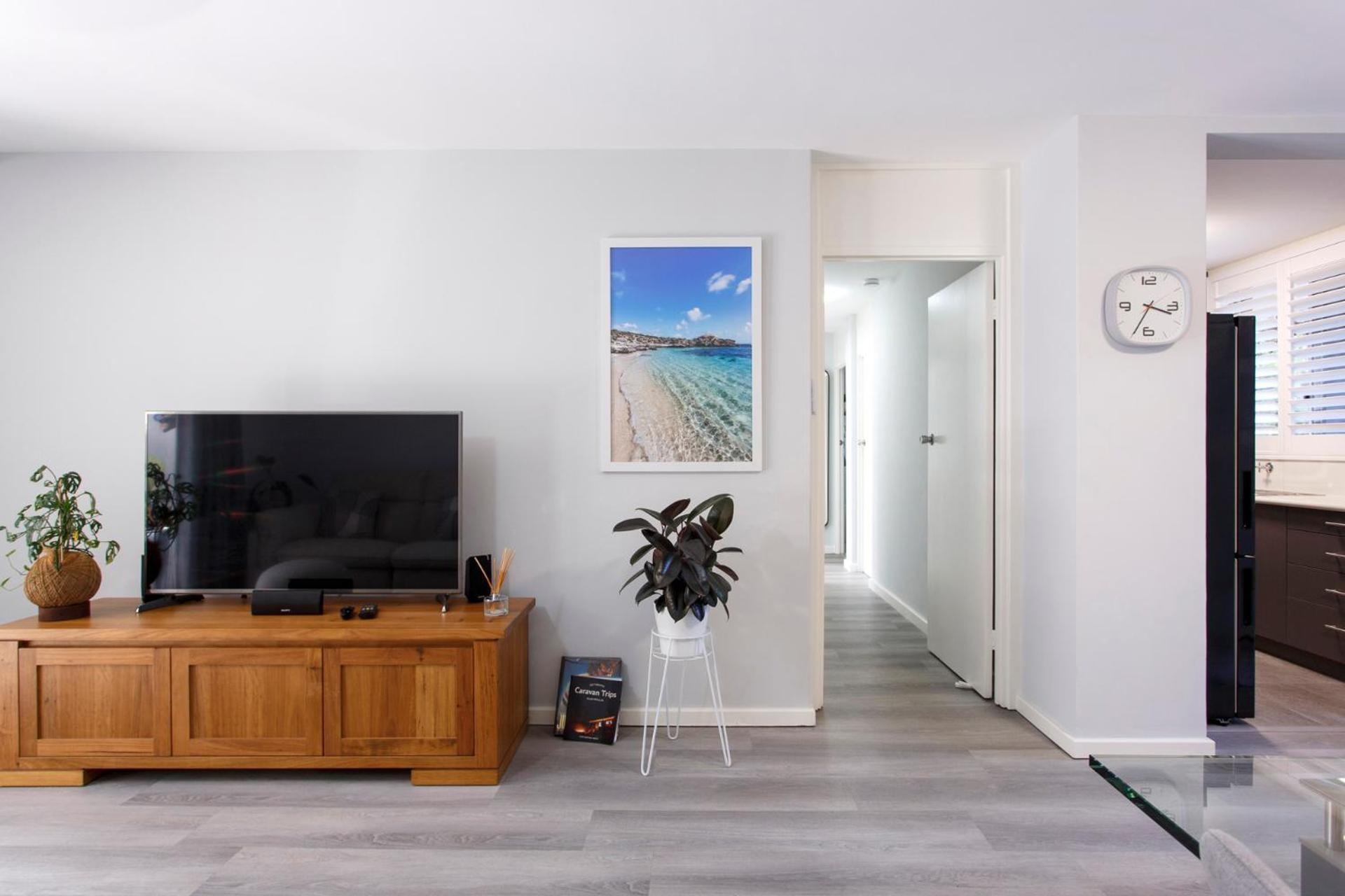 East Escape Apartment *