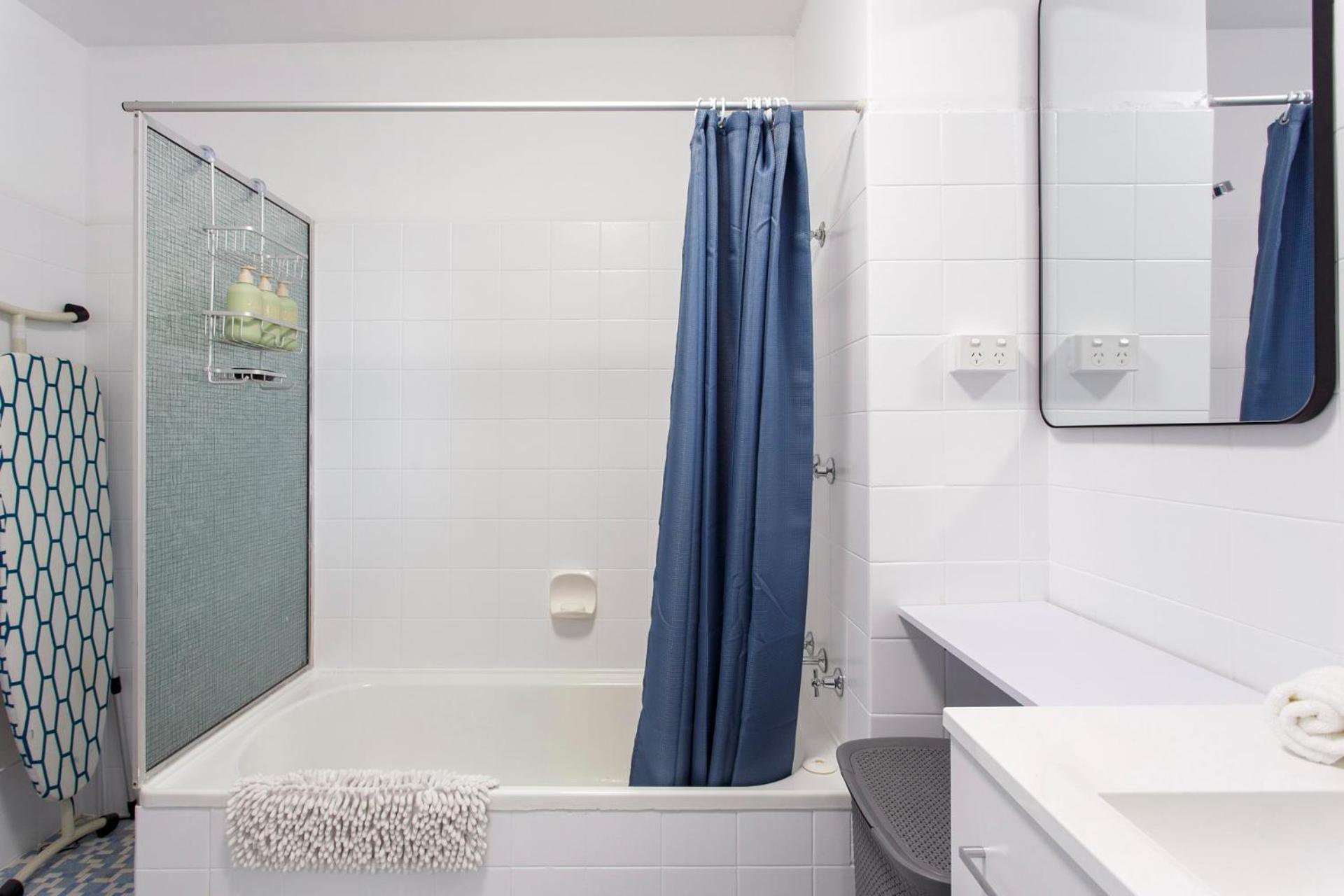 East Escape Apartment